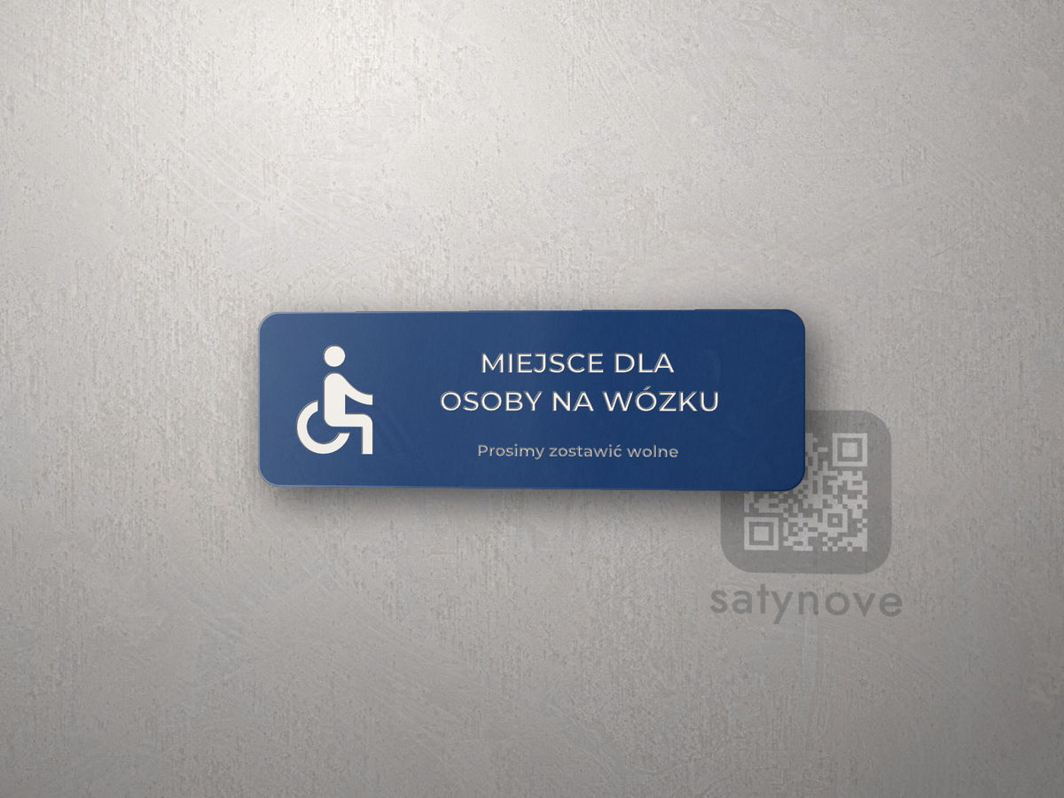 Mała granatowa tabliczka Miejsce dla osoby na wózku z symbolem wózka