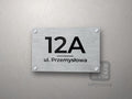 Tabliczka adresowa firmy – dibond szczotkowany