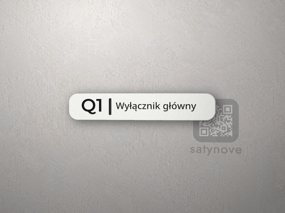 Biała tabliczka opisowa Q1 | Wyłącznik główny