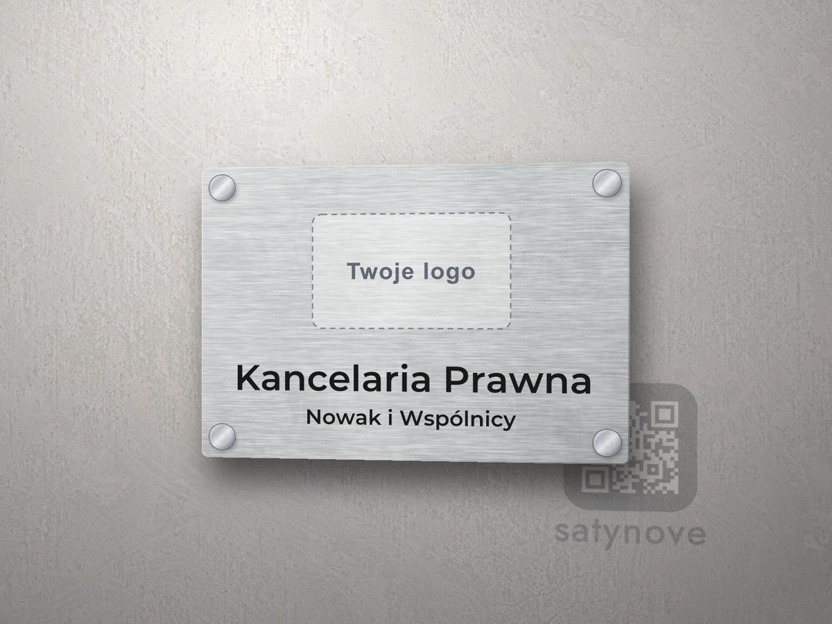 Tablica kancelarii z logo