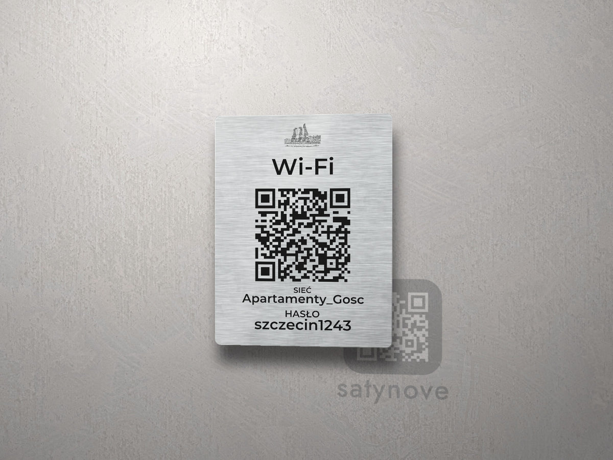 Srebrna tabliczka Wi-Fi z kodem QR i grafiką Szczecina