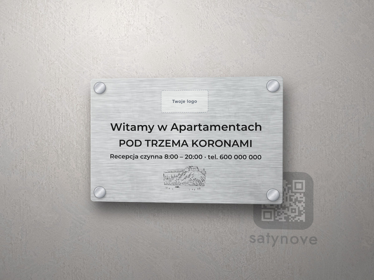 Srebrna tabliczka powitalna z miejscem na logo i grafiką Pienin