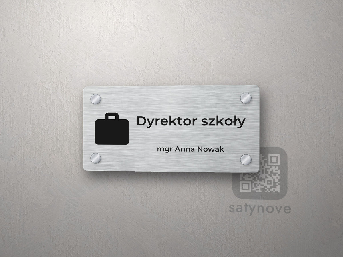 Tabliczka na drzwi z piktogramem teczki i napisem Dyrektor szkoły, mgr Anna Nowak