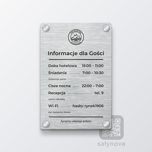 Srebrna tablica Informacje dla Gości z logo schroniska, godzinami i Wi-Fi
