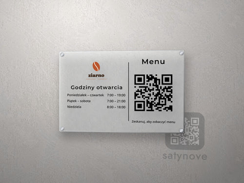 Godziny otwarcia z logo i kodem QR do menu – pozioma tablica z plexi