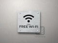 Piktogram Wi-Fi – tabliczka z podpisem