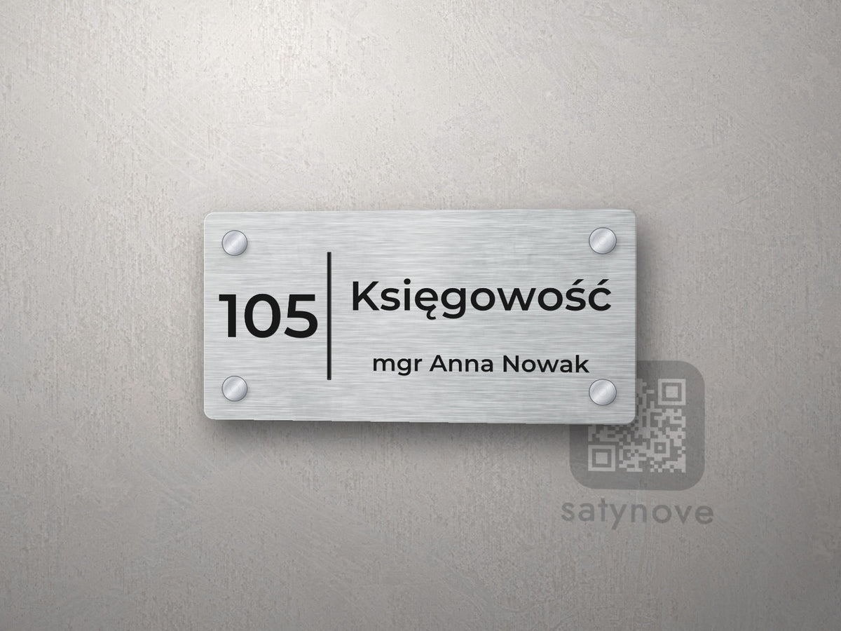 Tabliczka z numerem i nazwą pomieszczenia